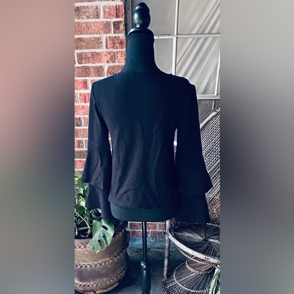 Women’s ERI + ALI Black Bell Sleeve Top - Picture 4 of 7